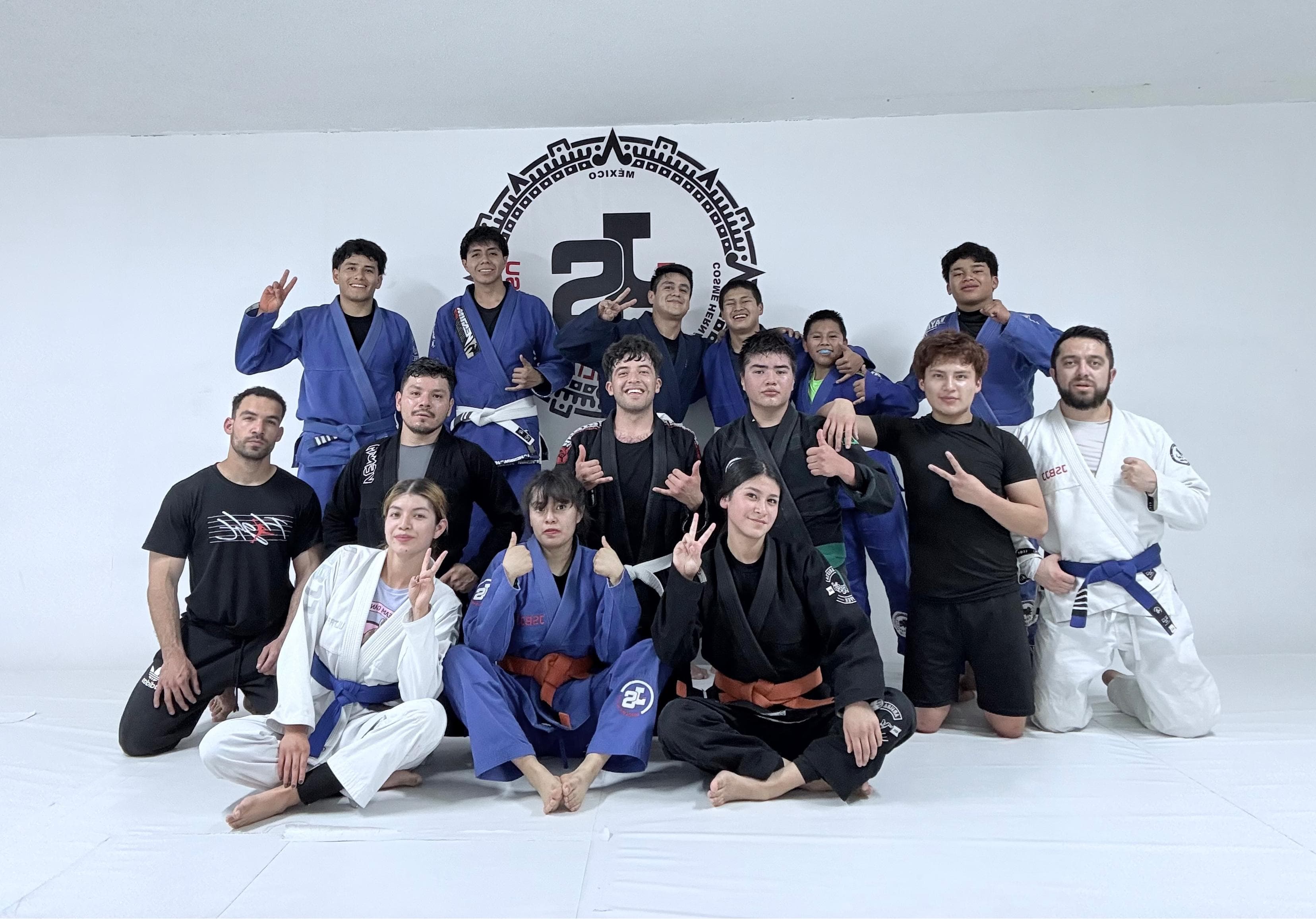 Imagen de la galería de JSBJJ MX
